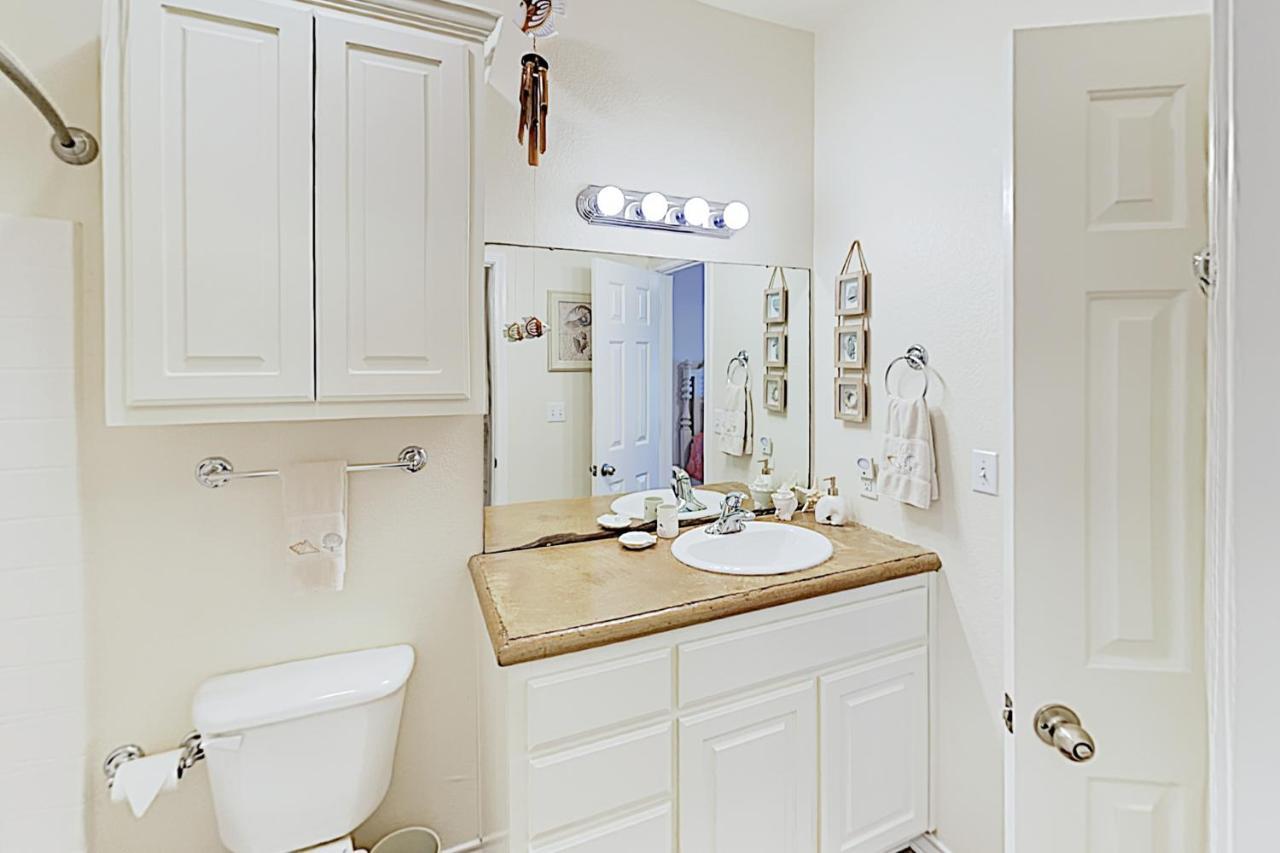Life Is Better By The Shore Rockport Exterior photo