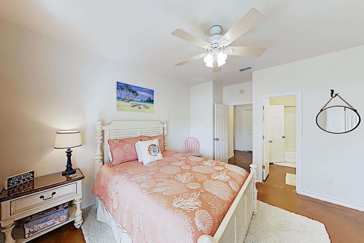 Life Is Better By The Shore Rockport Exterior photo